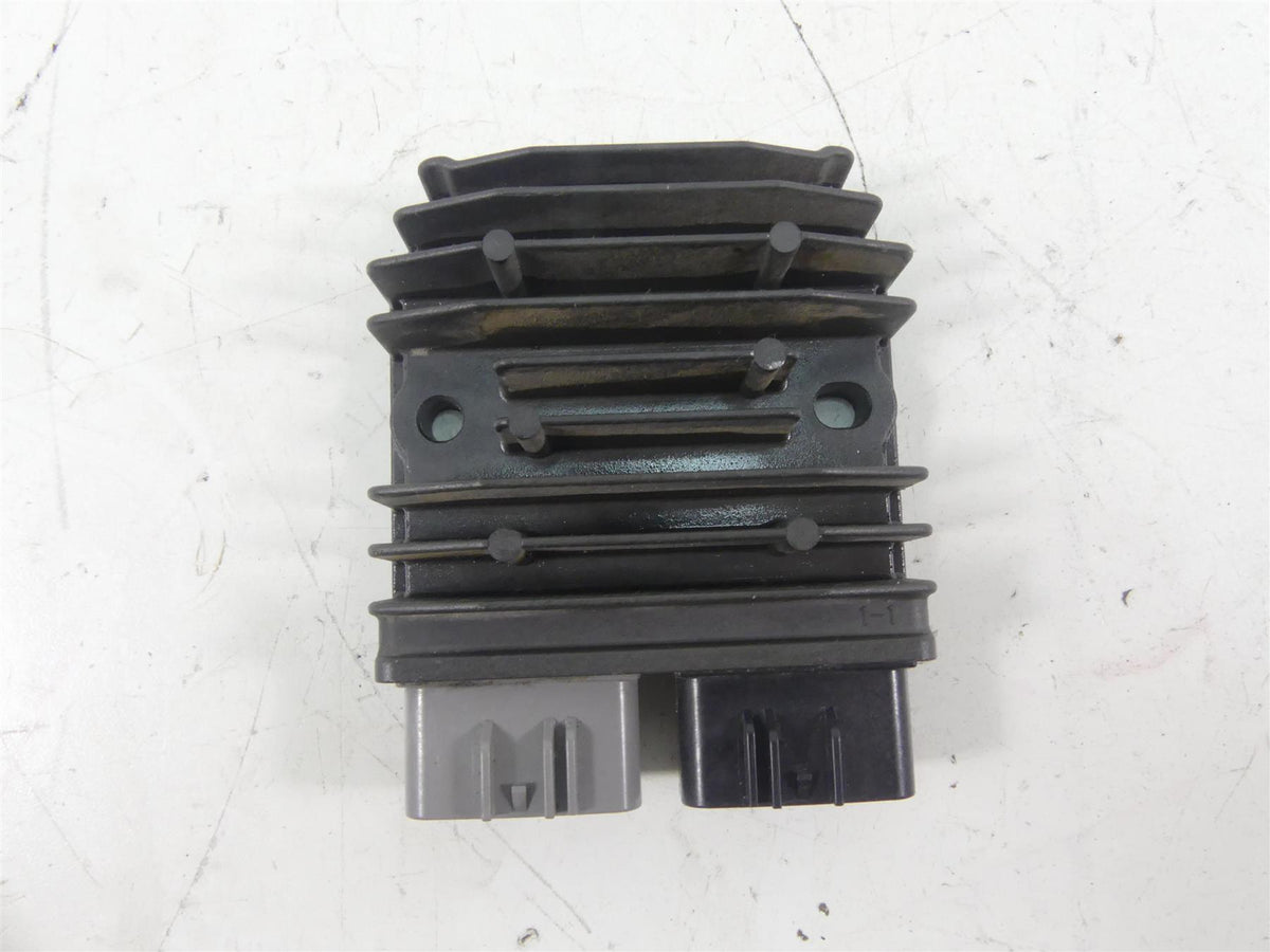 2018 Ducati Hypermotard 939 SP Rectifier Voltage Regulator 54040321A SH821AA {{ shop.shopifyCountryName }} - Mototech271