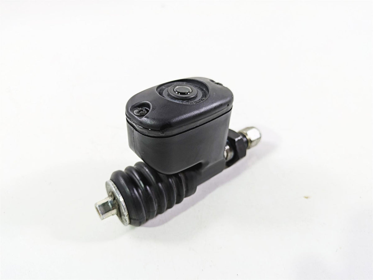 2017 Harley Dyna FXDB Street Bob Rear Brake Master Cylinder - Read 41700065A {{ shop.shopifyCountryName }} - Mototech271