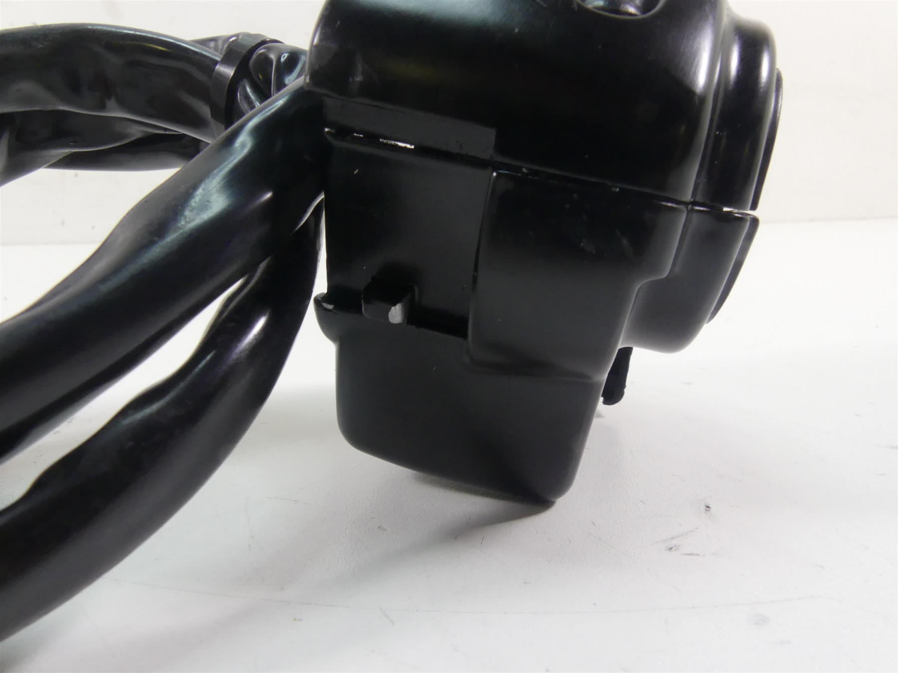 1999 Harley Touring FLHTCUI Electra Glide Left Hand Control Switch 71682-06A {{ shop.shopifyCountryName }} - Mototech271