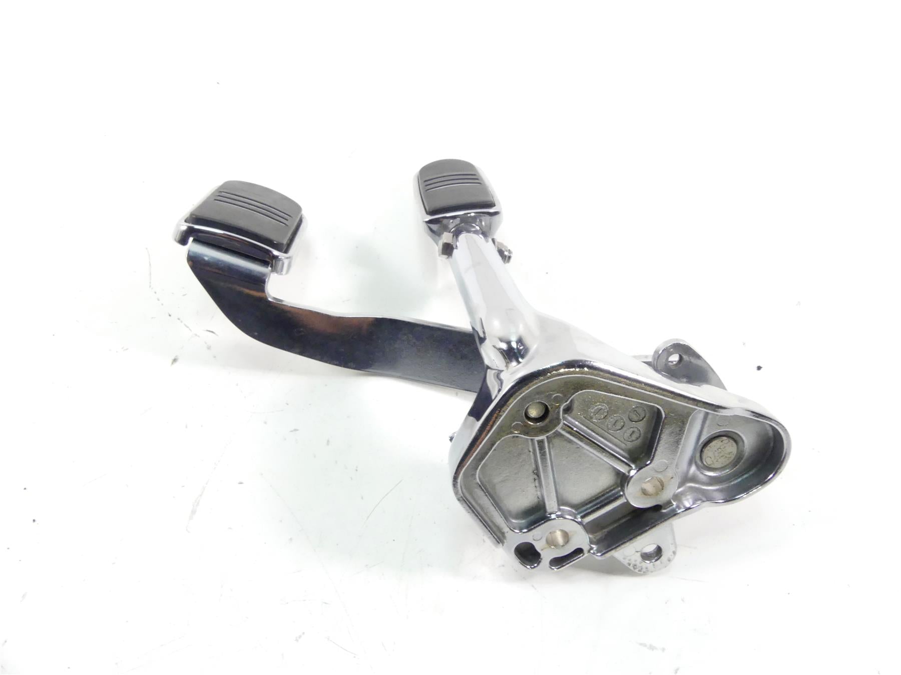 2017 Harley Softail FXSB Breakout Front Right Chrome Footpeg & Br Pedal 42508-11 {{ shop.shopifyCountryName }} - Mototech271