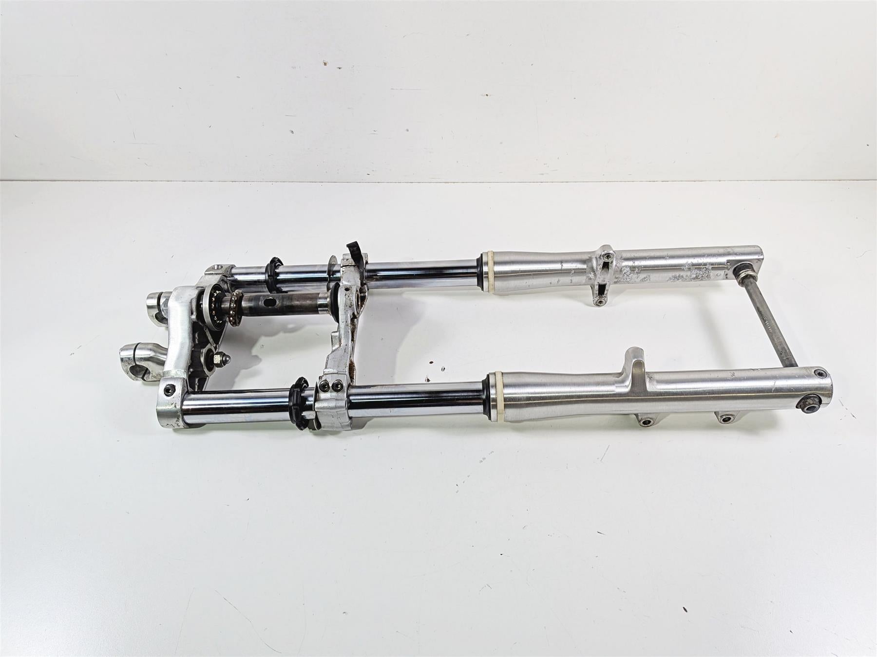 2002 Yamaha XVS650 V-Star Classic Front Fork Triple Tree Riser 5BN-23102-12 {{ shop.shopifyCountryName }} - Mototech271