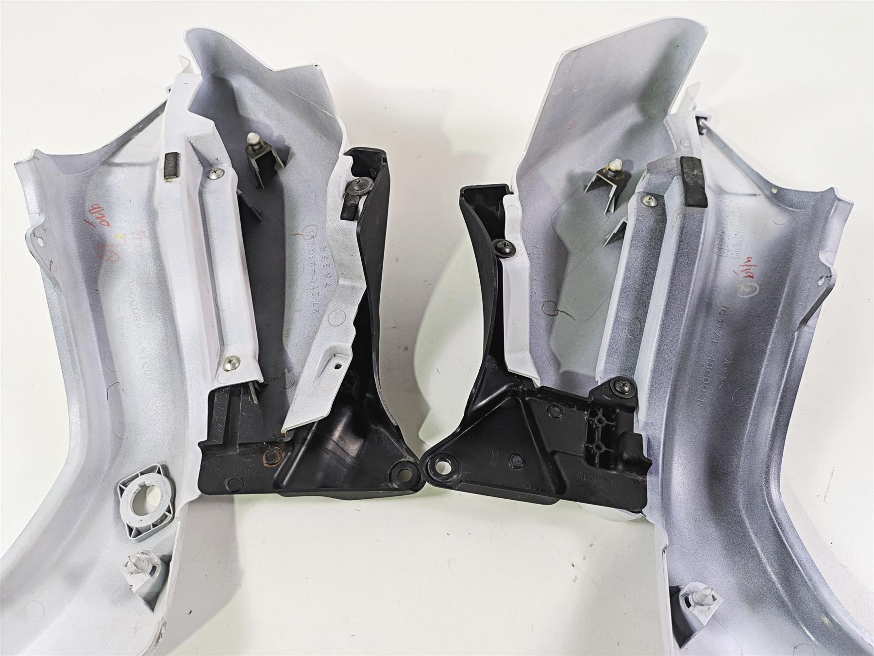 2019 Suzuki M109R VZR1800 Boulevard Side Cover Fairings 63171-48G51 47210-48GF0 {{ shop.shopifyCountryName }} - Mototech271