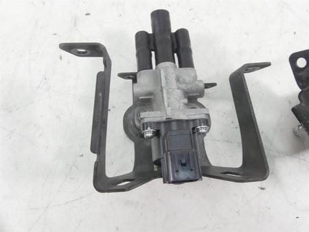 2012 Victory Cross Country Triangle 106ci Side Cover Fairing Set 5245659 {{ shop.shopifyCountryName }} - Mototech271