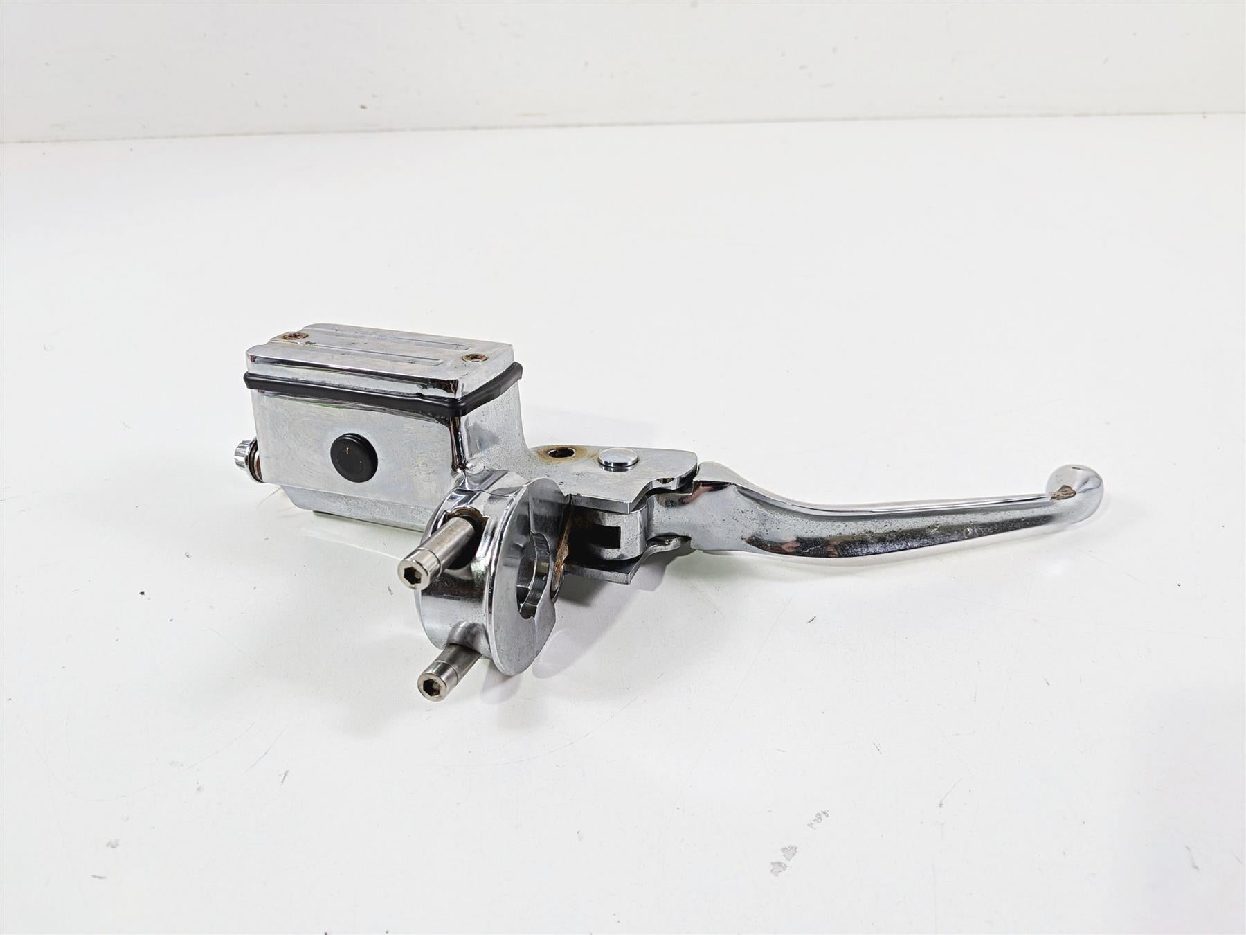 1993 Harley Touring FLHTCU Electra Glide Front Brake Master Cylinder 45013-93A {{ shop.shopifyCountryName }} - Mototech271