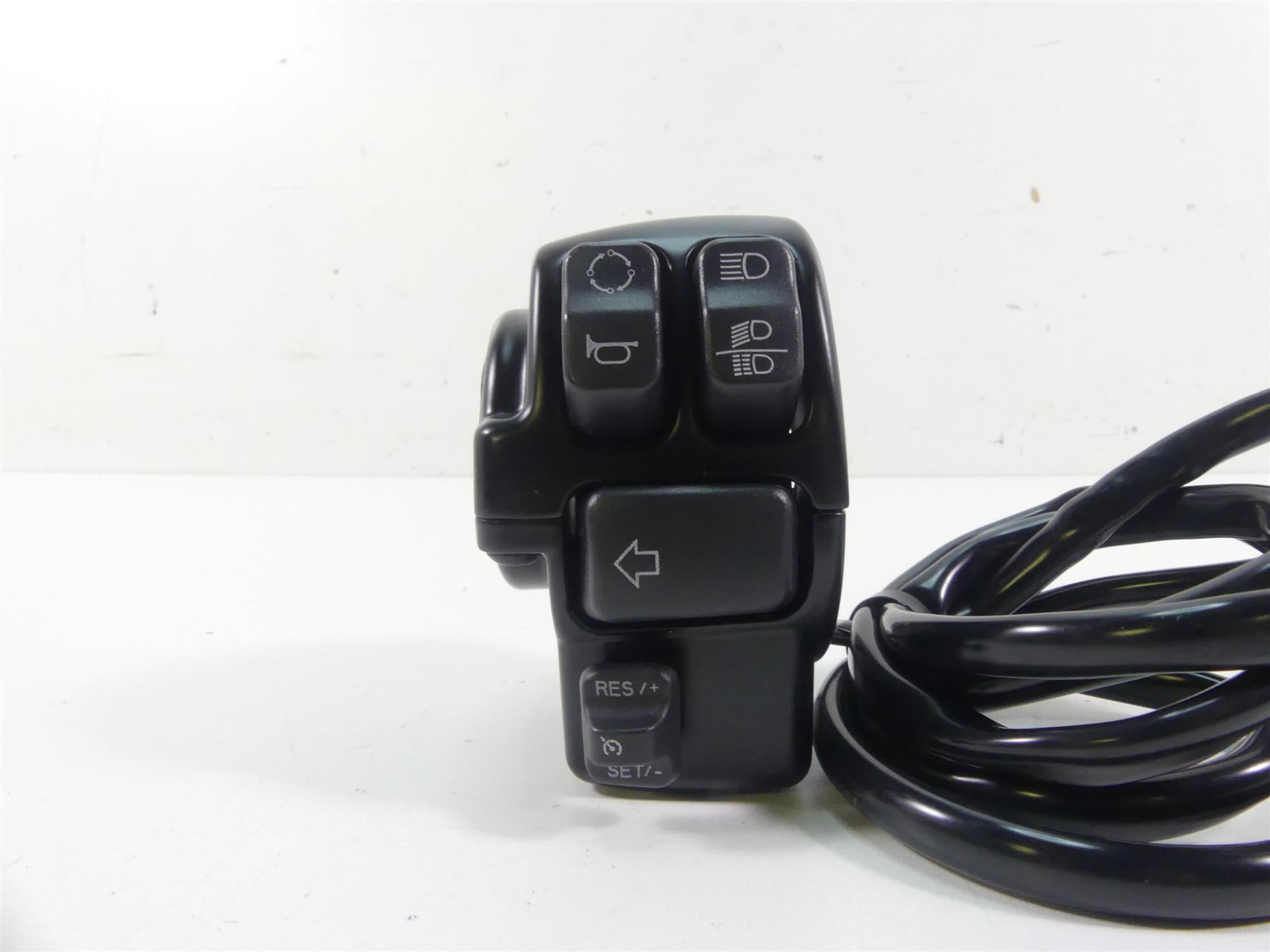 2018 Harley Softail FXFB Fat Bob Left Hand Cruise Control Switch 71500292 {{ shop.shopifyCountryName }} - Mototech271