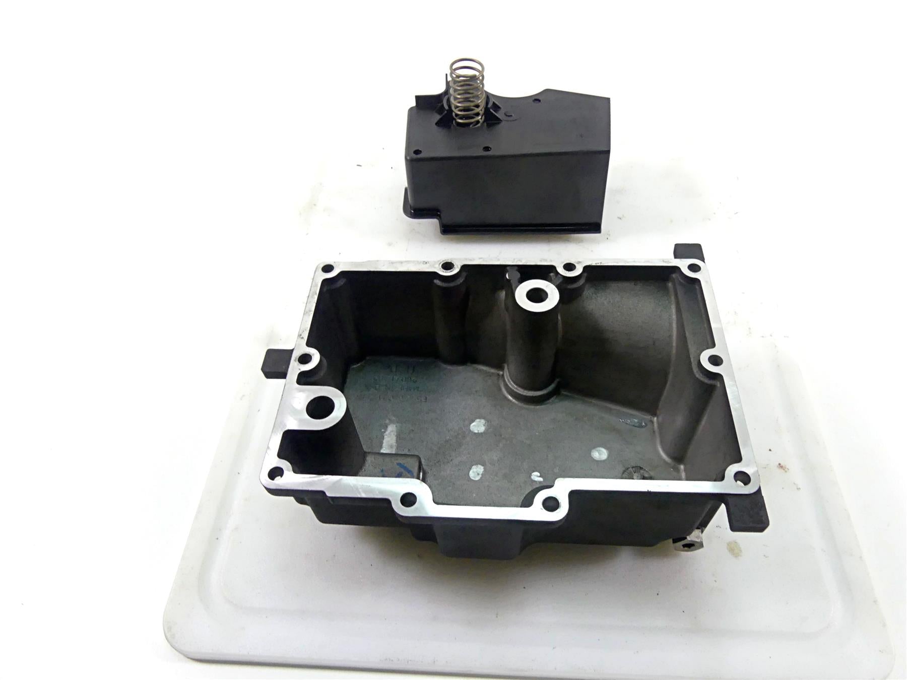 2017 Harley Dyna FXDB Street Bob Transmission Oil Pan Lower Cover 26071-02 {{ shop.shopifyCountryName }} - Mototech271