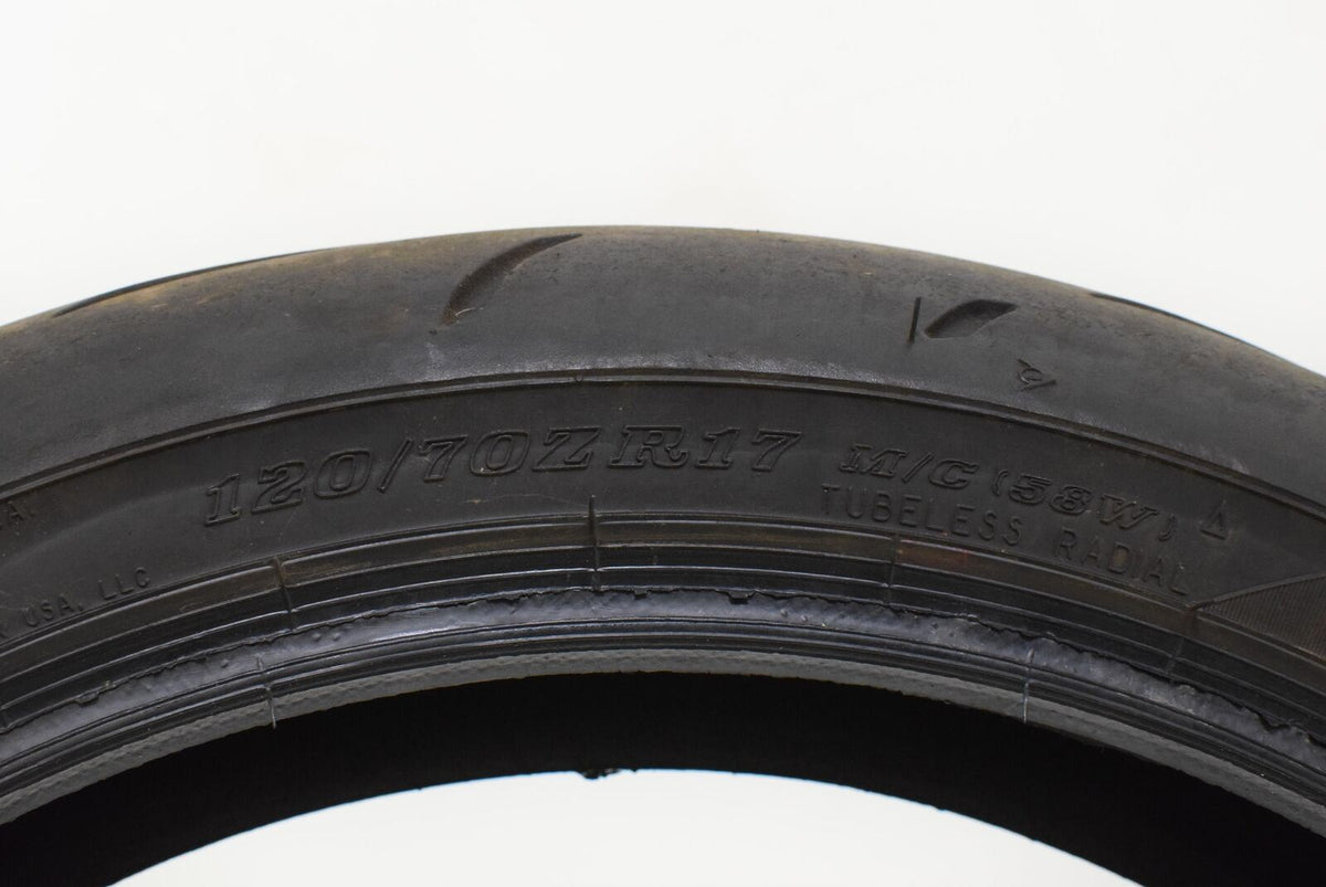 USED Front Tire DUNLOP Sportmax Q2+ 120/70-17 DOT1917 32SM90 {{ shop.shopifyCountryName }} - Mototech271
