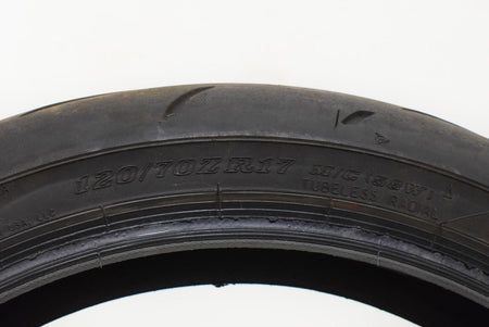 USED Front Tire DUNLOP Sportmax Q2+ 120/70-17 DOT1917 32SM90 {{ shop.shopifyCountryName }} - Mototech271