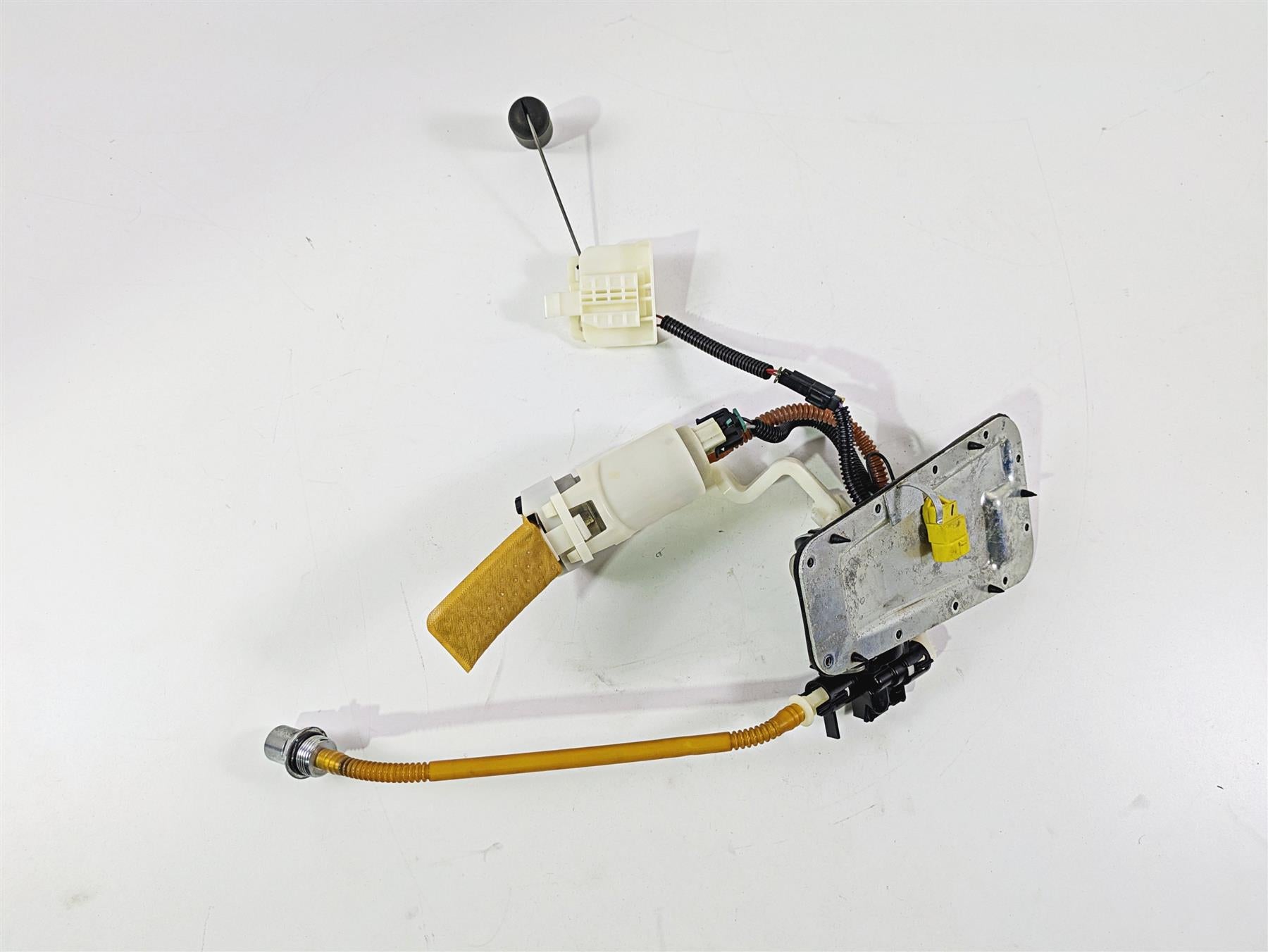 2008 Harley FXCWC Softail Rocker Fuel Gas Petrol Pump - Tested 75143-08A {{ shop.shopifyCountryName }} - Mototech271