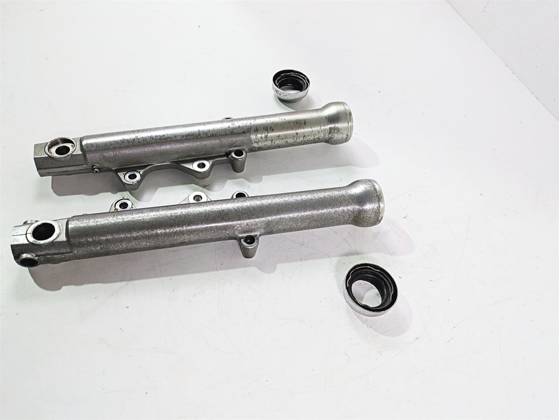 1999 Harley Dyna FXDL Low Rider Dual Caliper Lower Fork Tubes 45949-92 45952-90 {{ shop.shopifyCountryName }} - Mototech271