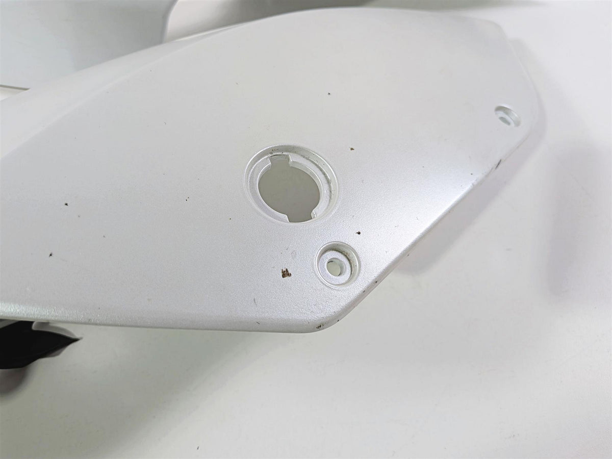 2019 Ducati 959 Panigale Tail Side Fairing Cover Wing Set 48212151A 48212161A {{ shop.shopifyCountryName }} - Mototech271