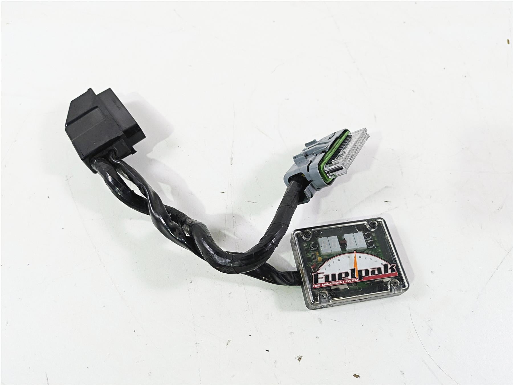 2008 Harley FLSTSB Cross Bones Vance Hines Fuelpak Fuel Pak Management System