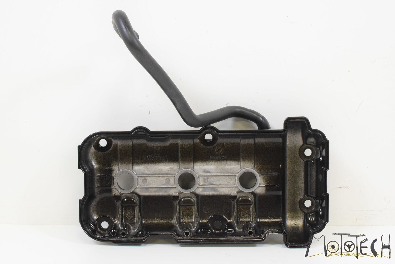 2012 Triumph 1050 Speed Triple Cylinderhead Cylinder Head Valve Cover T1261331 {{ shop.shopifyCountryName }} - Mototech271