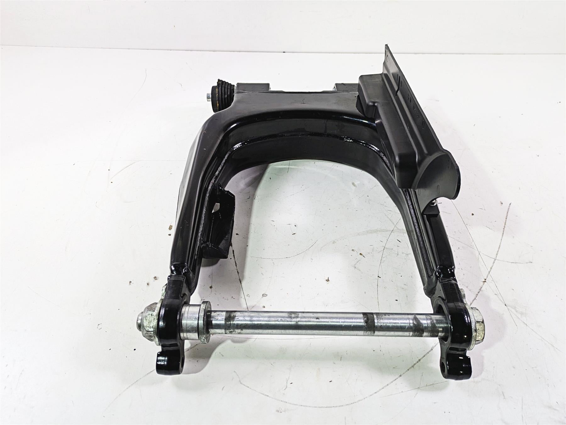 2016 Harley Touring FLTRX Road Glide Swingarm Swing Arm 47549-09A {{ shop.shopifyCountryName }} - Mototech271