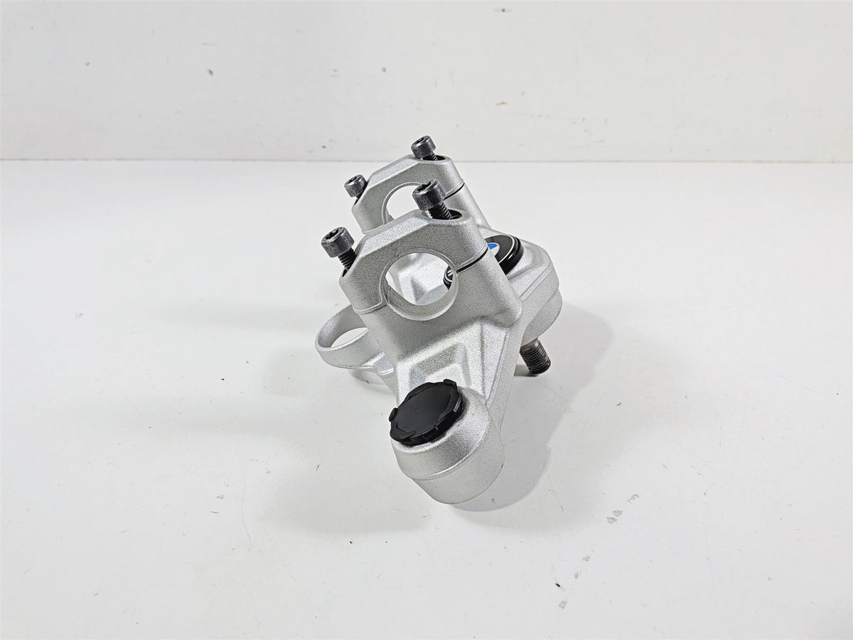 2016 BMW R1200 GS K50 Upper Triple Tree Steering Clamp 31428555849 {{ shop.shopifyCountryName }} - Mototech271