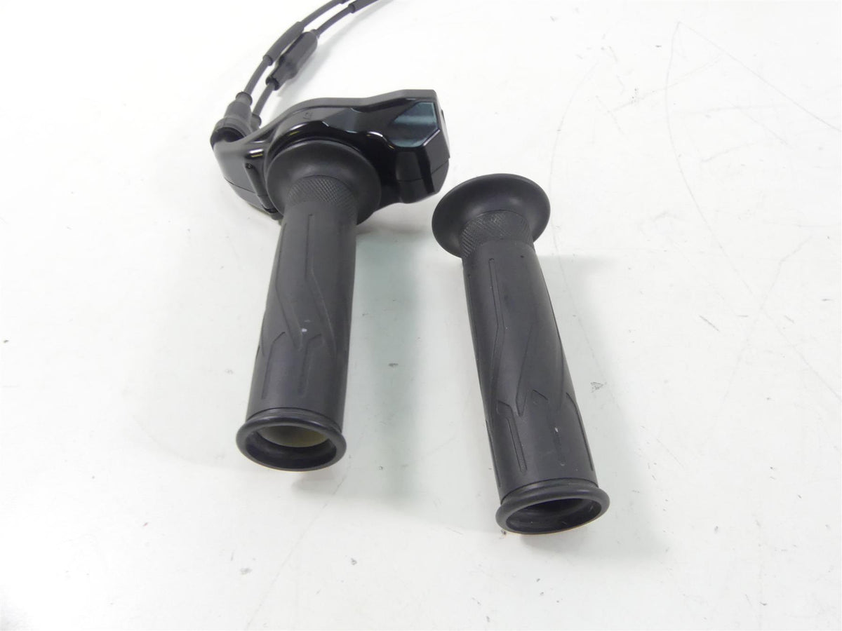 2017 Yamaha XT1200Z Super Tenere Throttle Grip Handle & Cables Set 2BS-26240-00 {{ shop.shopifyCountryName }} - Mototech271