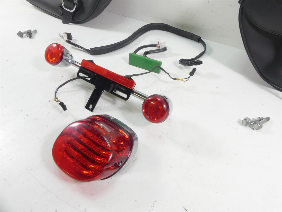 2014 Harley FXDL Dyna Low Rider Oem Leather Saddle Bag & Blinker Set 90369-06 {{ shop.shopifyCountryName }} - Mototech271