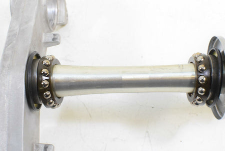 2005 Suzuki GSX1300 R Hayabusa Lower Triple Tree Steering Yoke 51410-24F30 {{ shop.shopifyCountryName }} - Mototech271