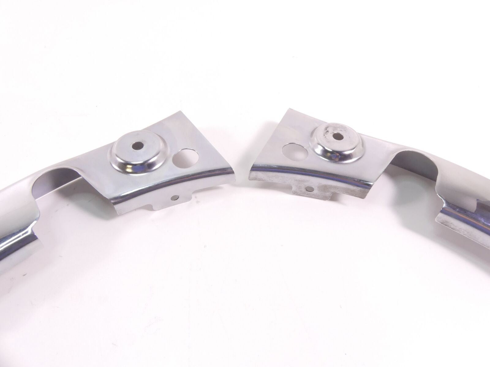 2009 Harley Touring FLHTCU Electra Glide Rear Chrome Fender Frame Struts 47526-0 {{ shop.shopifyCountryName }} - Mototech271