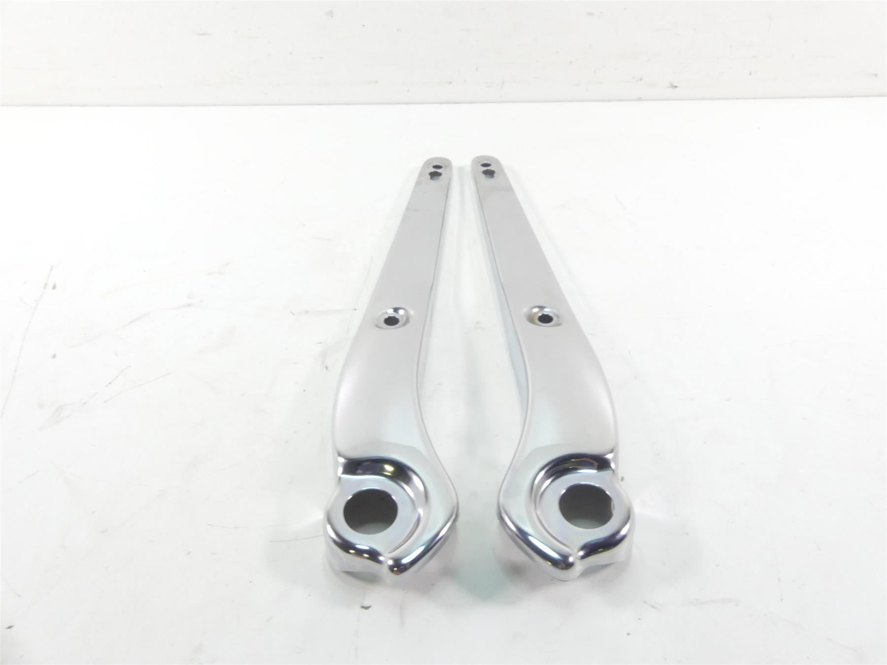 2009 Harley FXDL Dyna Low Rider Rear Fender Struts Braces 59171-06A 59138-06A {{ shop.shopifyCountryName }} - Mototech271