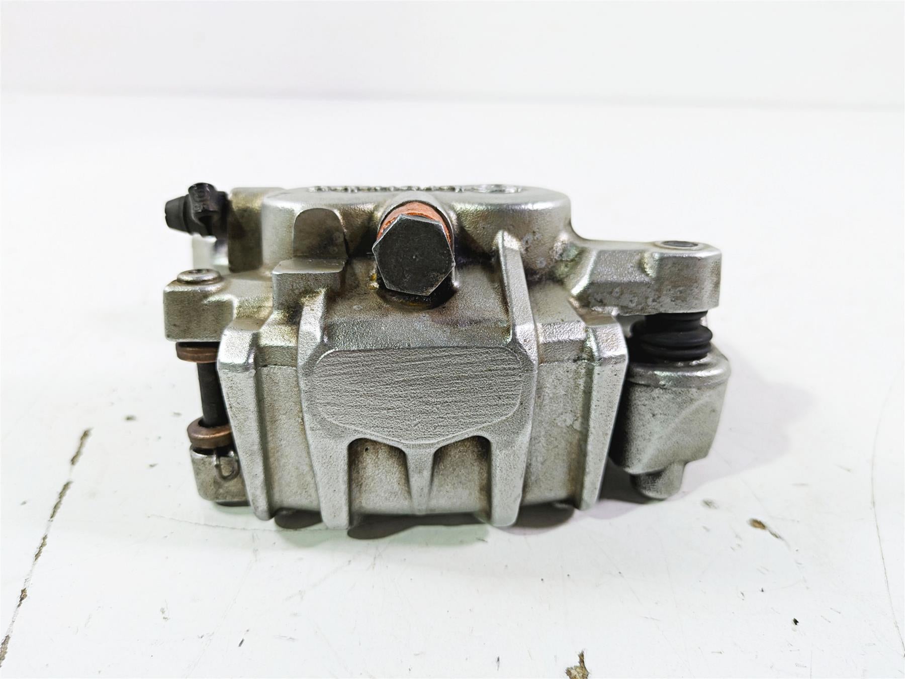 2004 Victory Kingpin Brembo Rear Brake Caliper & Bracket - Read 1910619 {{ shop.shopifyCountryName }} - Mototech271