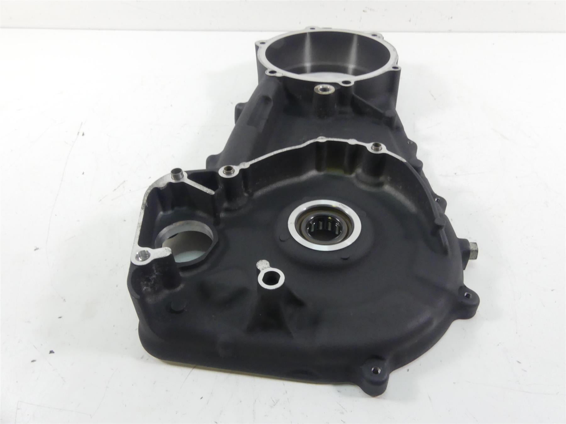 2009 Harley FXDF Dyna Fat Bob Inner Primary Drive Clutch Cover Mid Ctrl 60681-06 {{ shop.shopifyCountryName }} - Mototech271