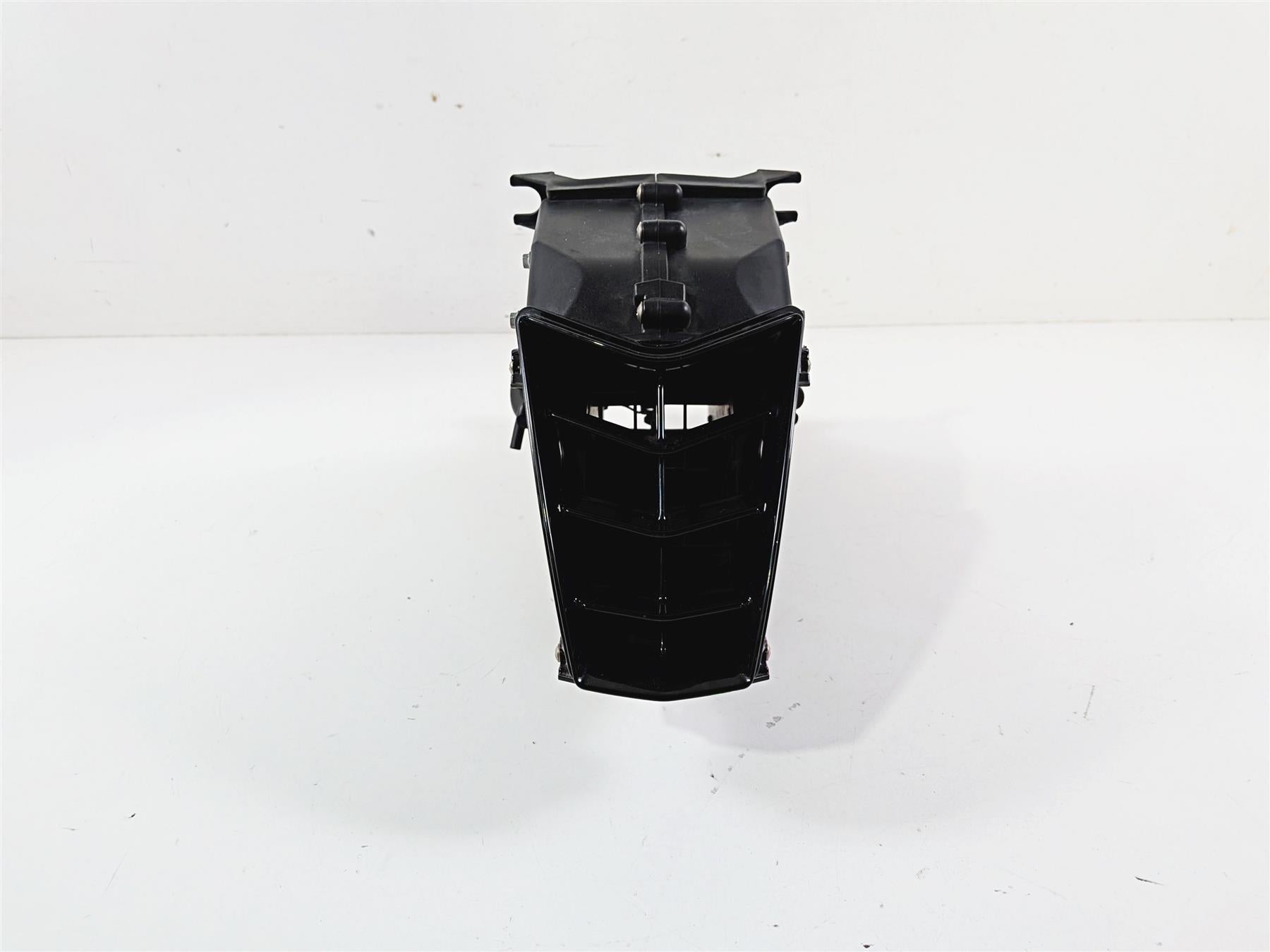 2008 Aprilia RSVR 1000 Factory Front Center Air Inlet Duct AP8158113 AP8158114 {{ shop.shopifyCountryName }} - Mototech271