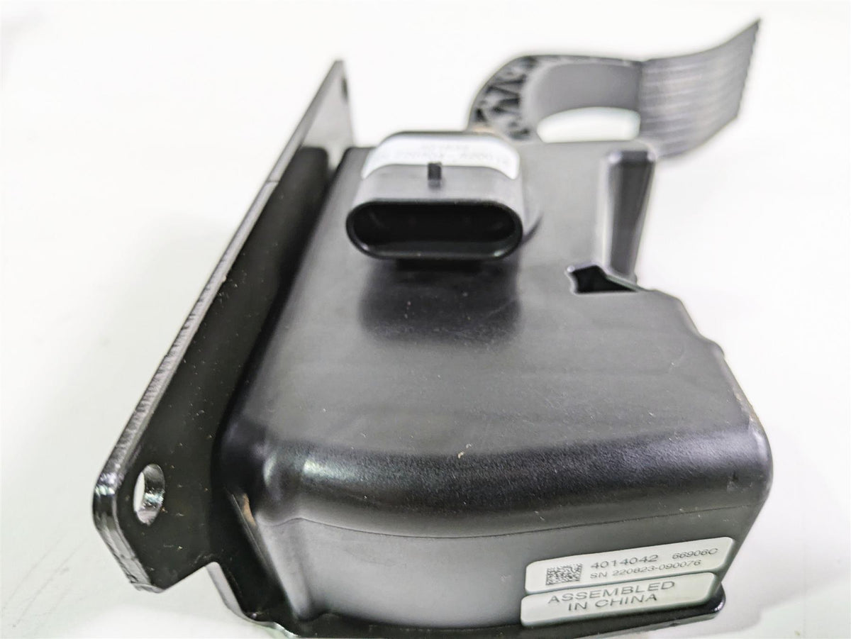 2023 Polaris RZR1000 XP 4 Premium Brake & Accelerate Pedal Set 1021765 4014042 {{ shop.shopifyCountryName }} - Mototech271