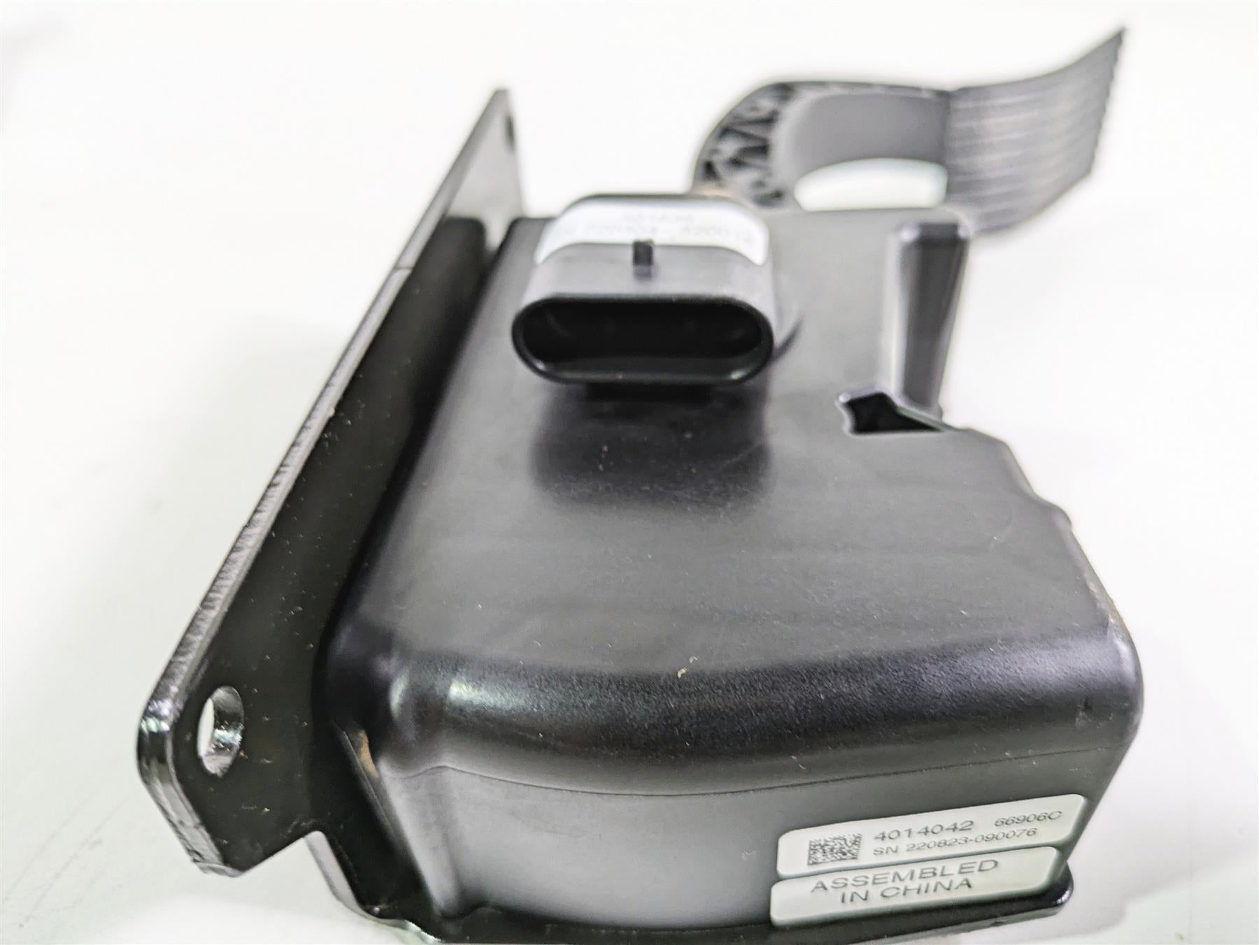 2023 Polaris RZR1000 XP 4 Premium Brake & Accelerate Pedal Set 1021765 4014042 {{ shop.shopifyCountryName }} - Mototech271