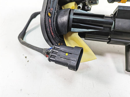 2021 Aprilia RS660 Fuel Gas Petrol Pump + Sending Unit 5k Only - Tested 2D000547 {{ shop.shopifyCountryName }} - Mototech271