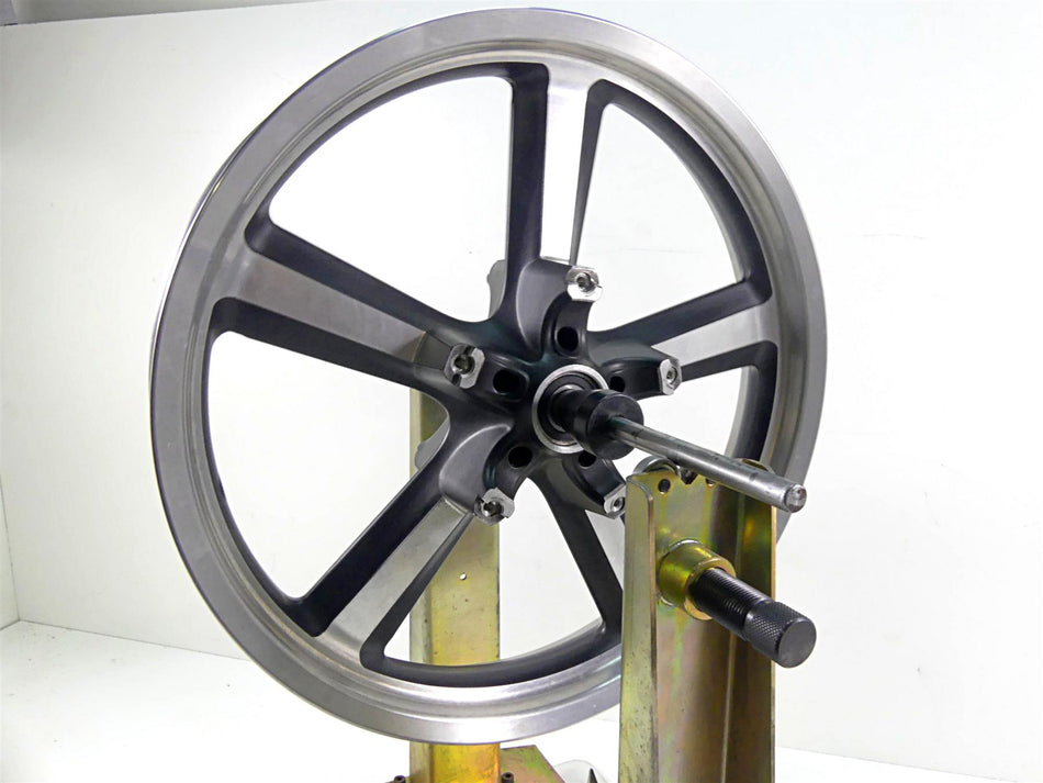 2013 Harley VRSCF Muscle Vrod Straight 19x3 Front Wheel Rim 41670-09 {{ shop.shopifyCountryName }} - Mototech271