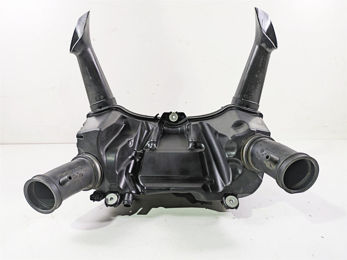 2015 BMW R1200 GS Adv K51 Air Box Cleaner Breather & All Tubes 13717726792 {{ shop.shopifyCountryName }} - Mototech271