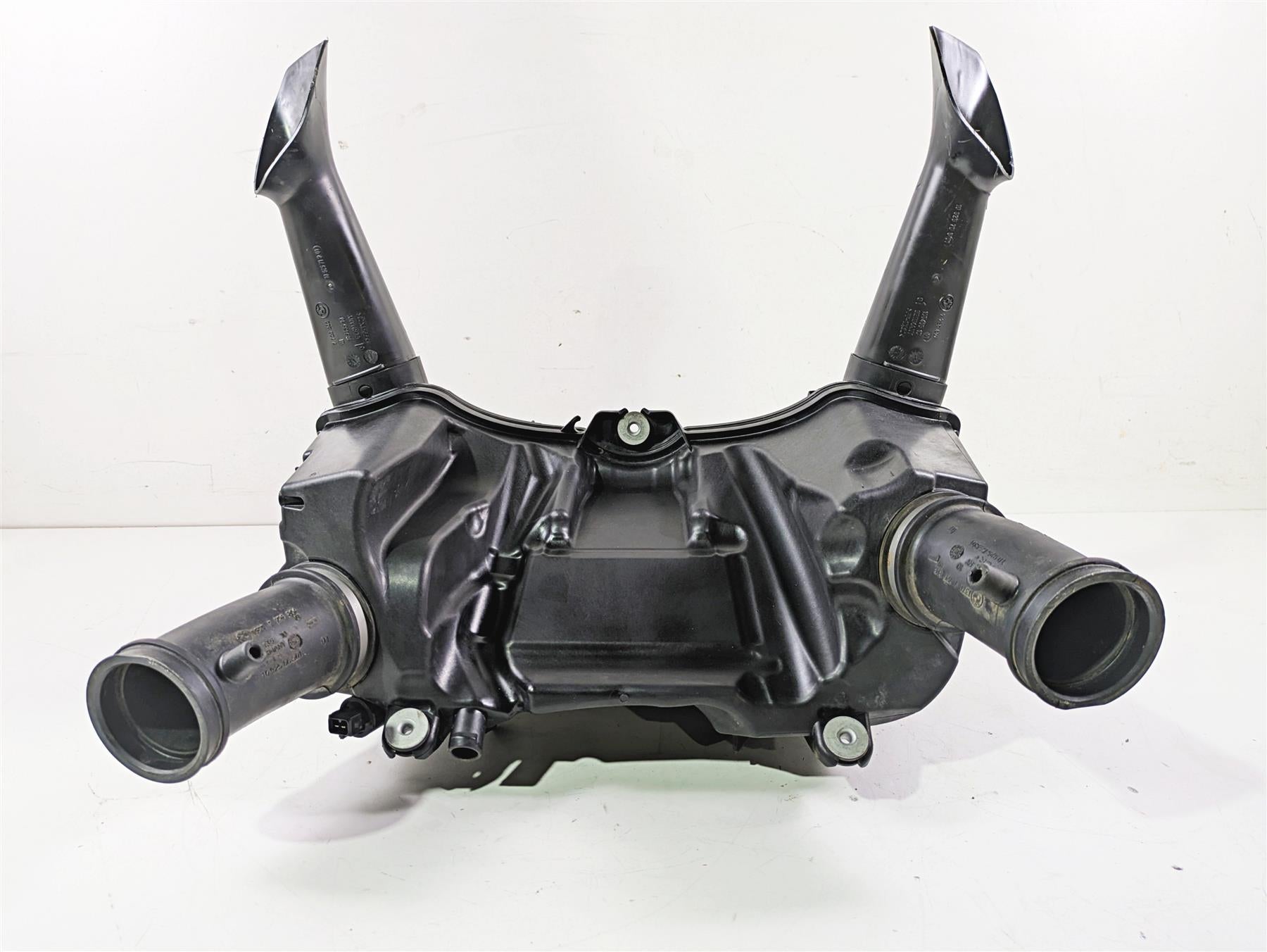 2015 BMW R1200 GS Adv K51 Air Box Cleaner Breather & All Tubes 13717726792 {{ shop.shopifyCountryName }} - Mototech271