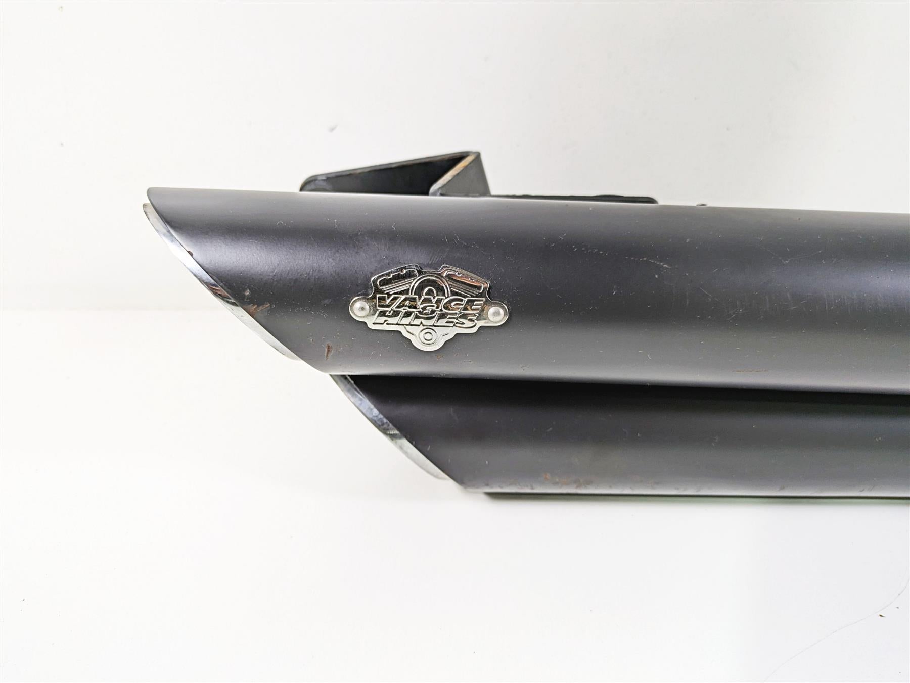 2016 Harley FXDL Dyna Low Rider Vance Hines Shortshots Staggered Exhaust 47327 {{ shop.shopifyCountryName }} - Mototech271