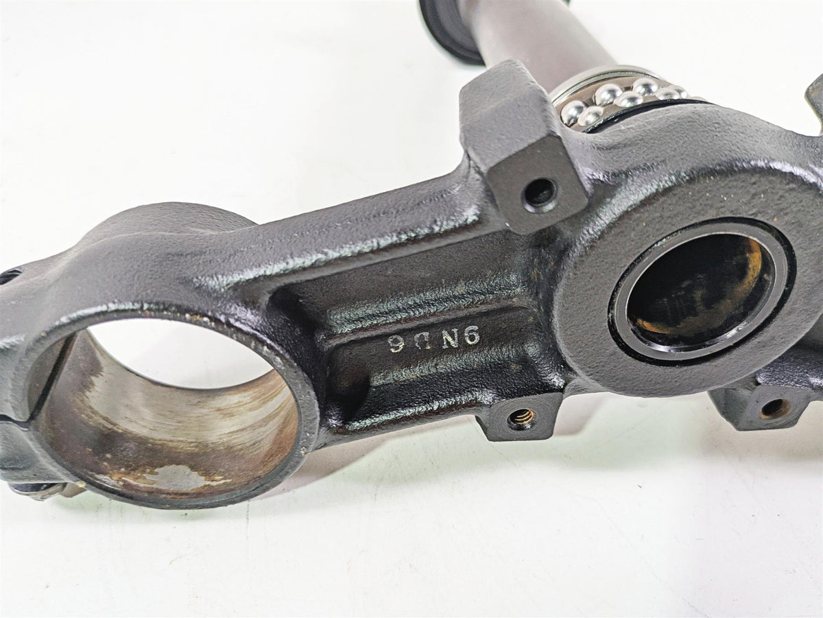 2020 Kawasaki Z900 ZR900 Lower Triple Tree Steering Clamp 44037-0167-18R {{ shop.shopifyCountryName }} - Mototech271