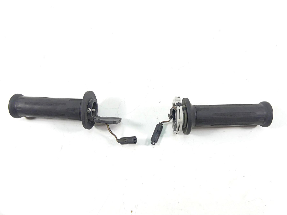 2009 BMW R1200GS K255 Adv Heated Left Right Hand Grips 61317727067 61317695470 {{ shop.shopifyCountryName }} - Mototech271