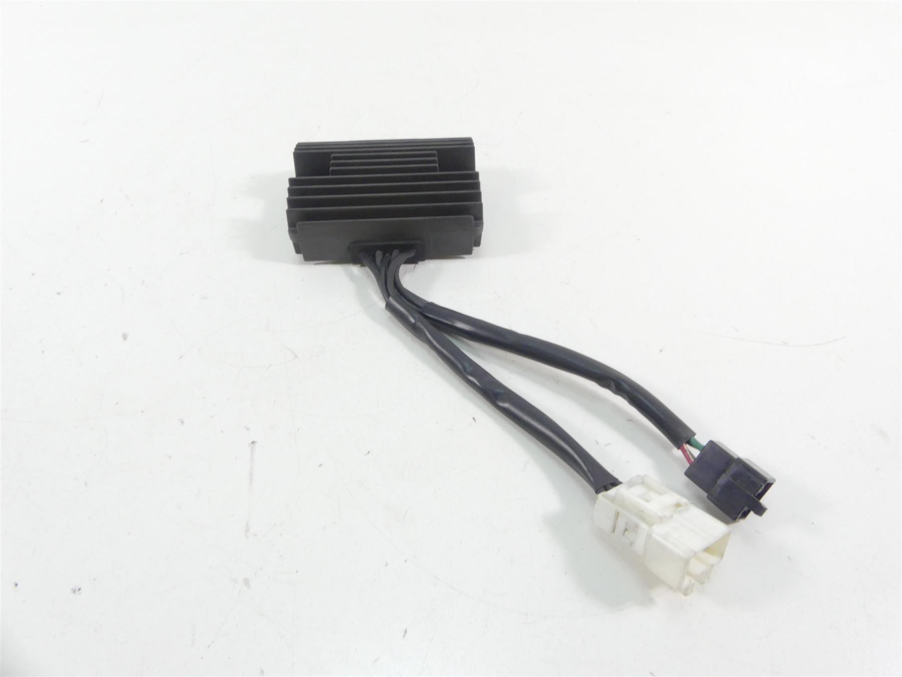 2019 Moto Guzzi V7 III Stone 750 Rectifier Voltage Regulator 1D001549 SH689JF {{ shop.shopifyCountryName }} - Mototech271