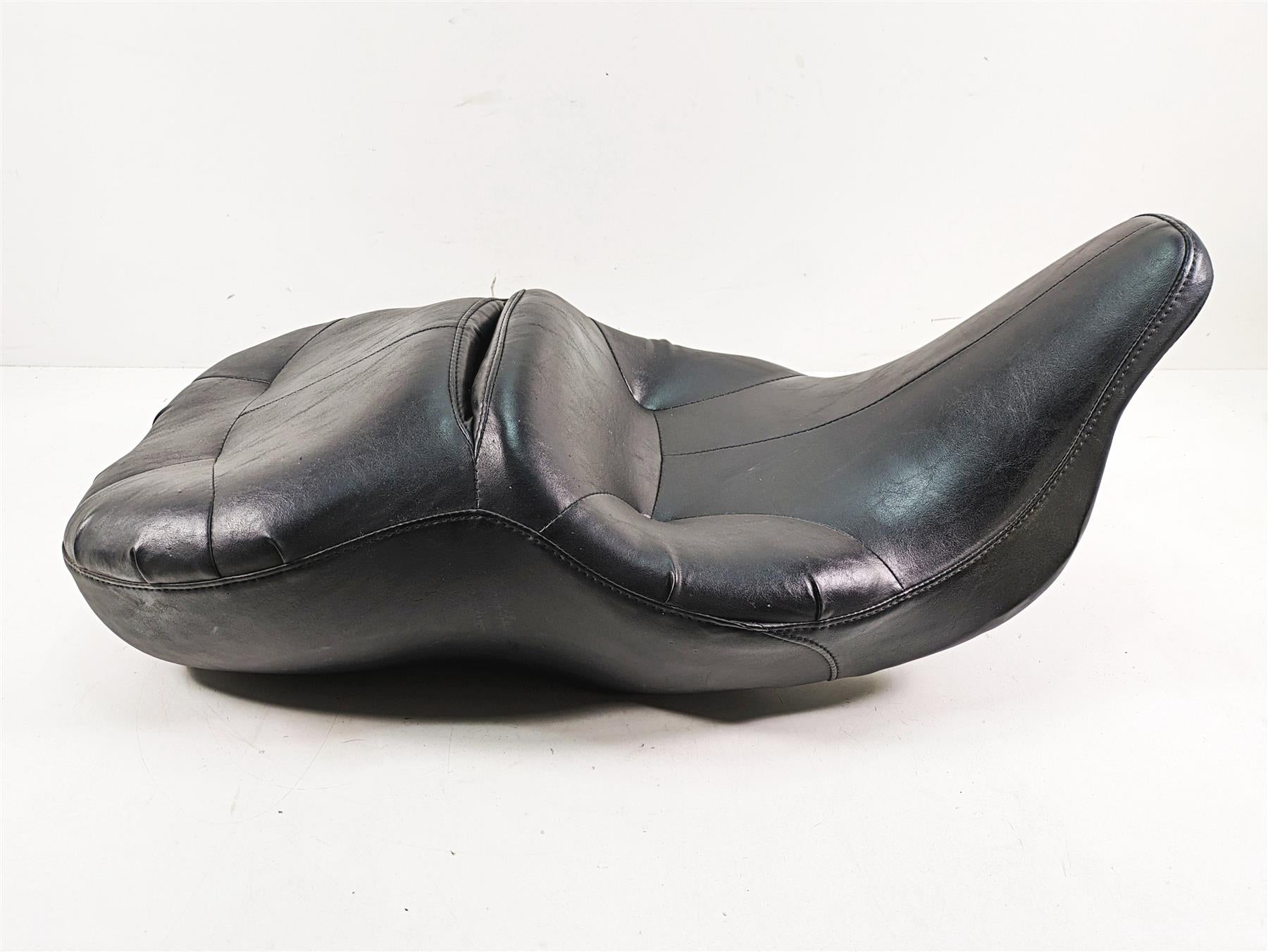 2006 Harley Touring FLHTCUI Electra Glide Seat Saddle 51703-05 {{ shop.shopifyCountryName }} - Mototech271