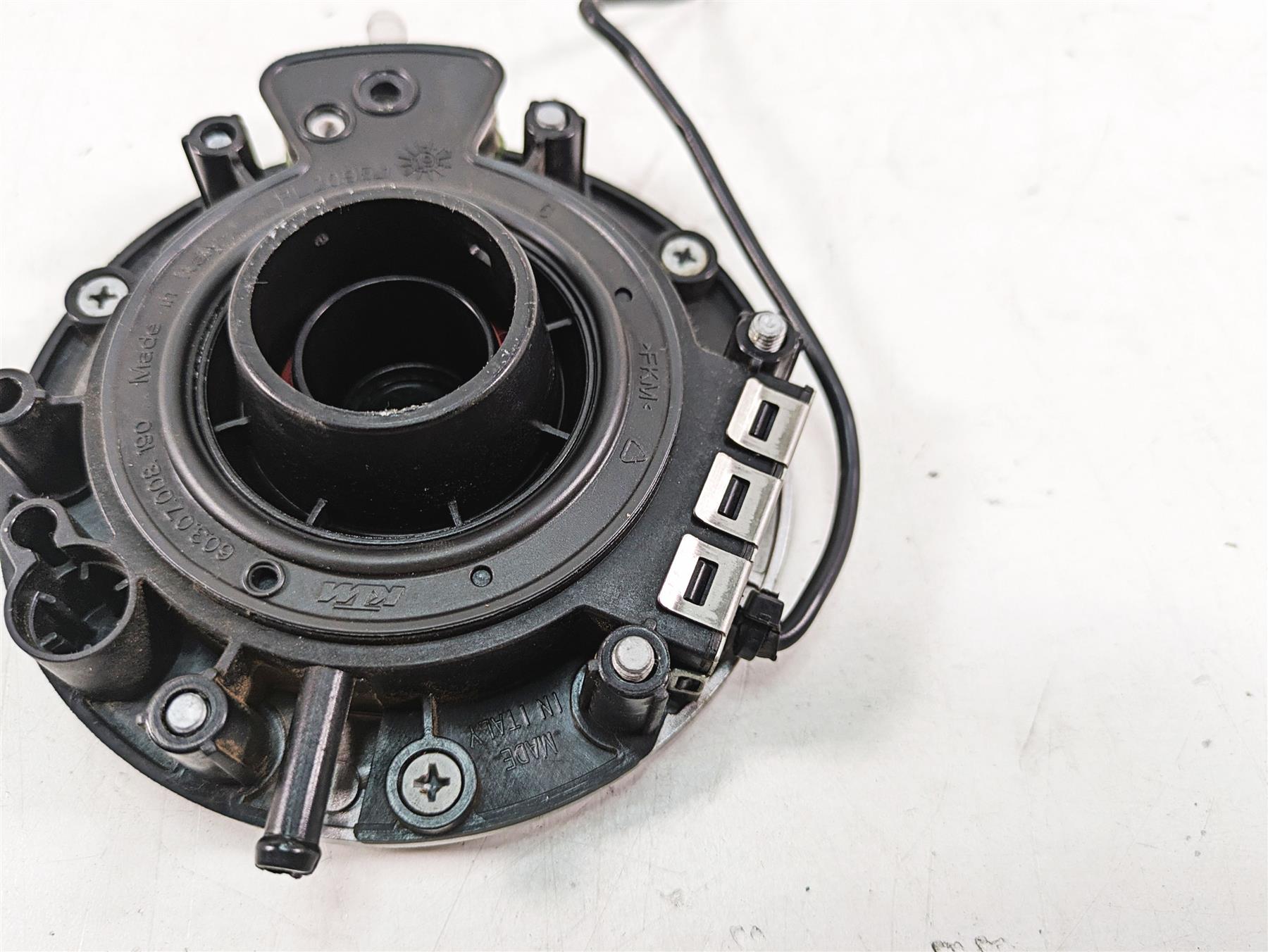 2020 KTM 1290 Super Adventure R Keyless Fuel Gas Tank Lid 60707008000 {{ shop.shopifyCountryName }} - Mototech271