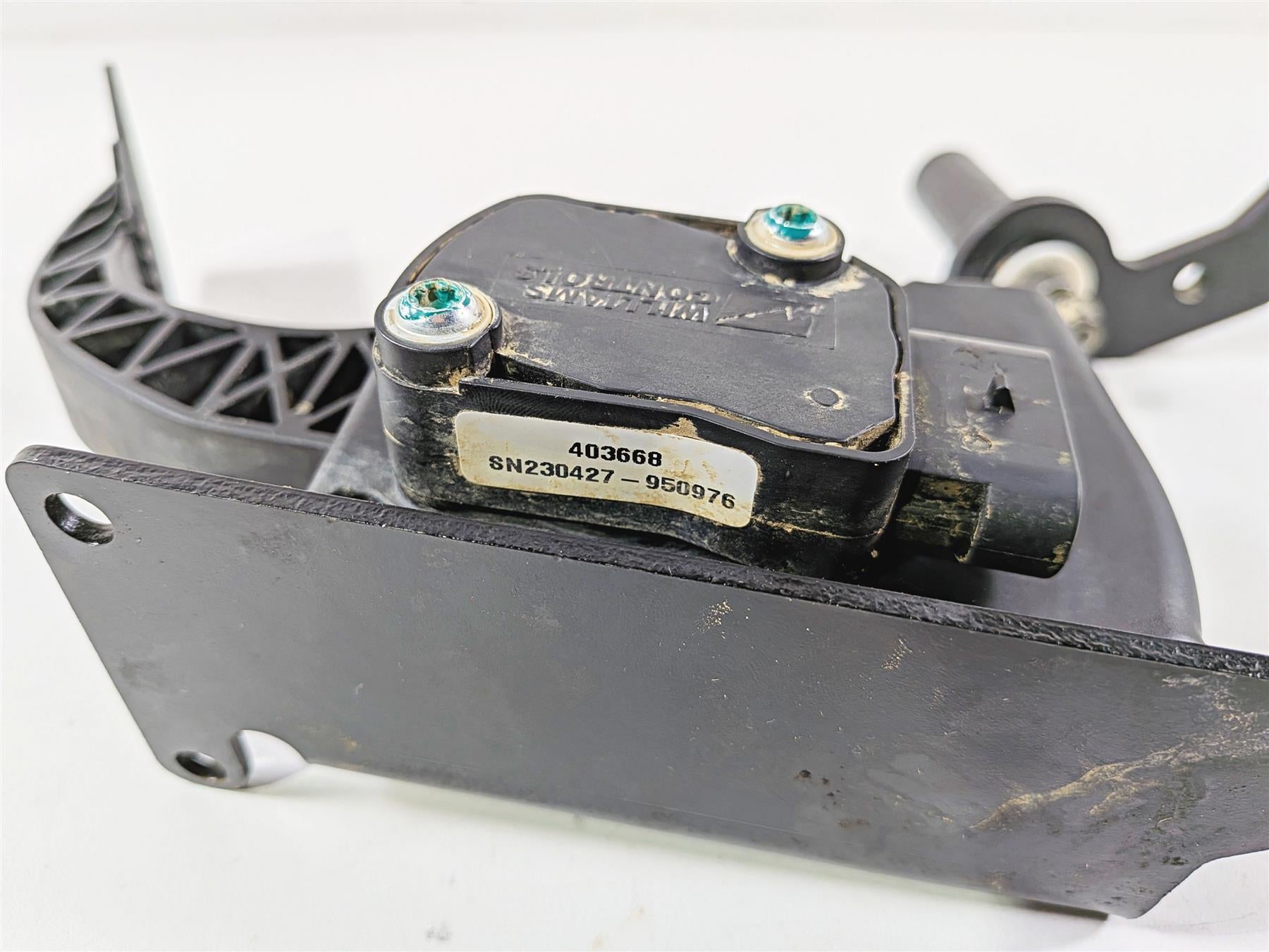 2024 Polaris RZR XP 1000 Sport Brake & Accelerate Pedal Set 1025542 4080361 {{ shop.shopifyCountryName }} - Mototech271