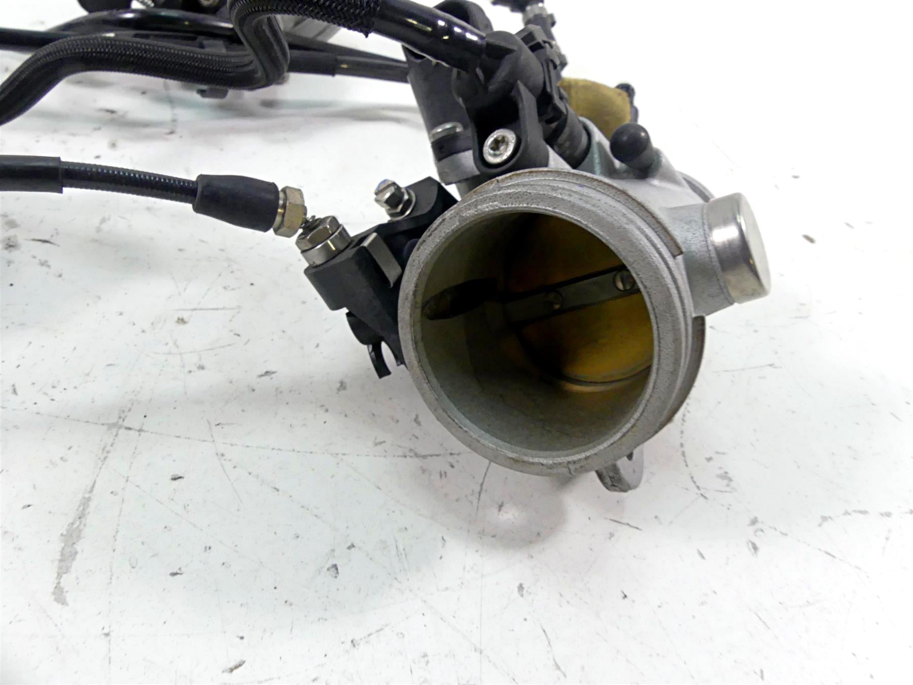 2009 BMW R1200 GS K25 Throttle Body Set & Cables - Read 13547705239 13547705239 {{ shop.shopifyCountryName }} - Mototech271
