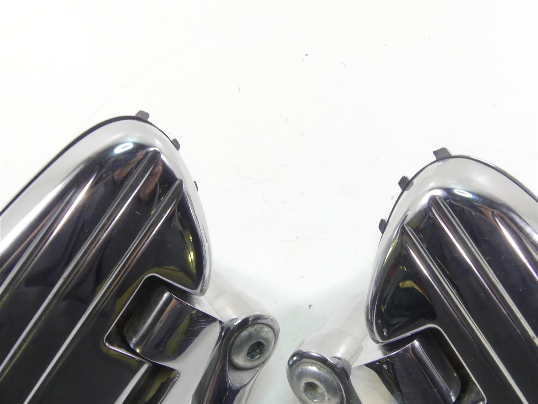 2009 Harley FLHTCU SE4 CVO E-Glide Rear Chrome Passenger Floorboard Set 50700-04 {{ shop.shopifyCountryName }} - Mototech271