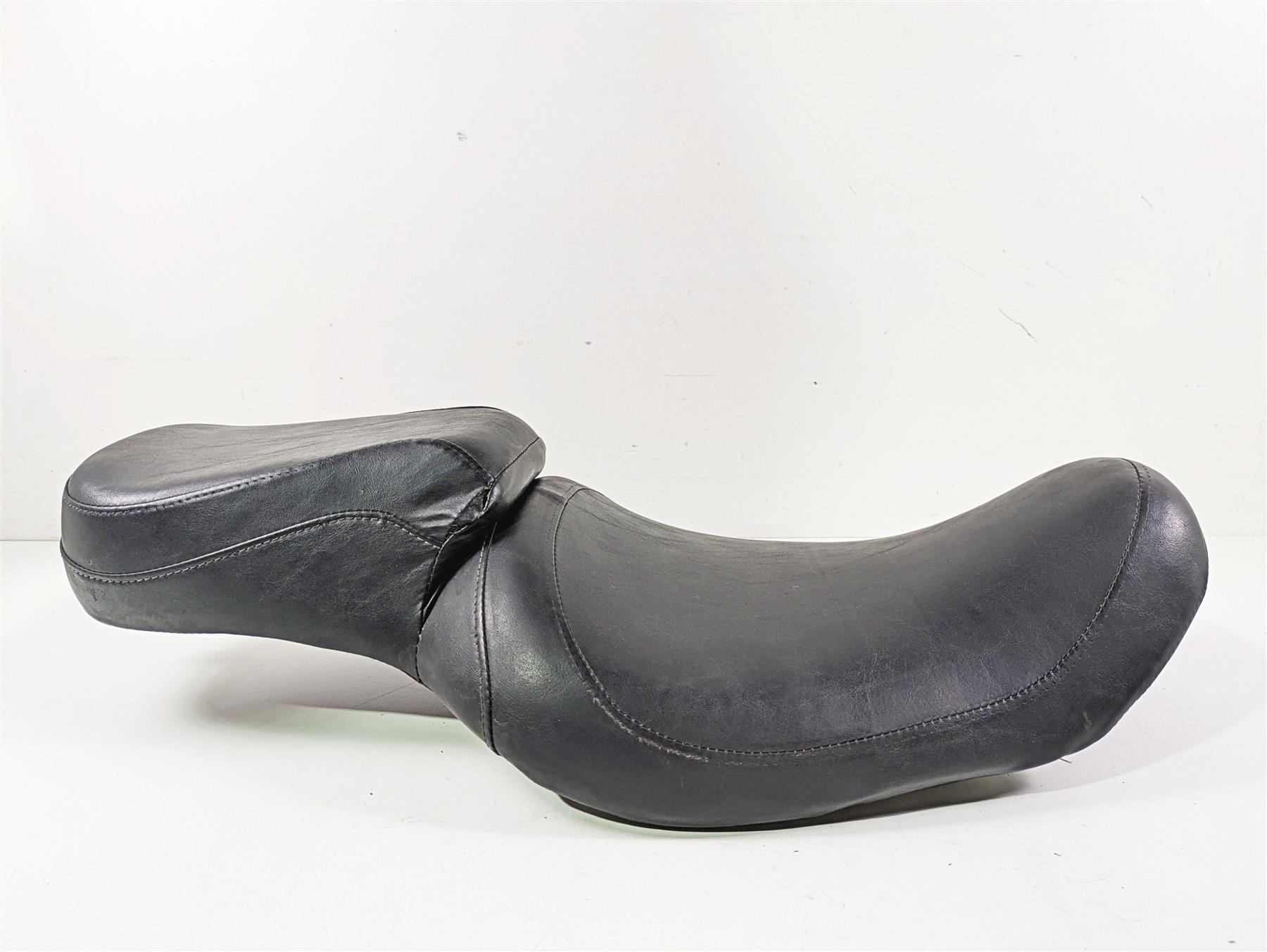 1999 Harley Dyna FXDL Low Rider Front Rear Driver Rider Seat Set - Read 52174-99 {{ shop.shopifyCountryName }} - Mototech271