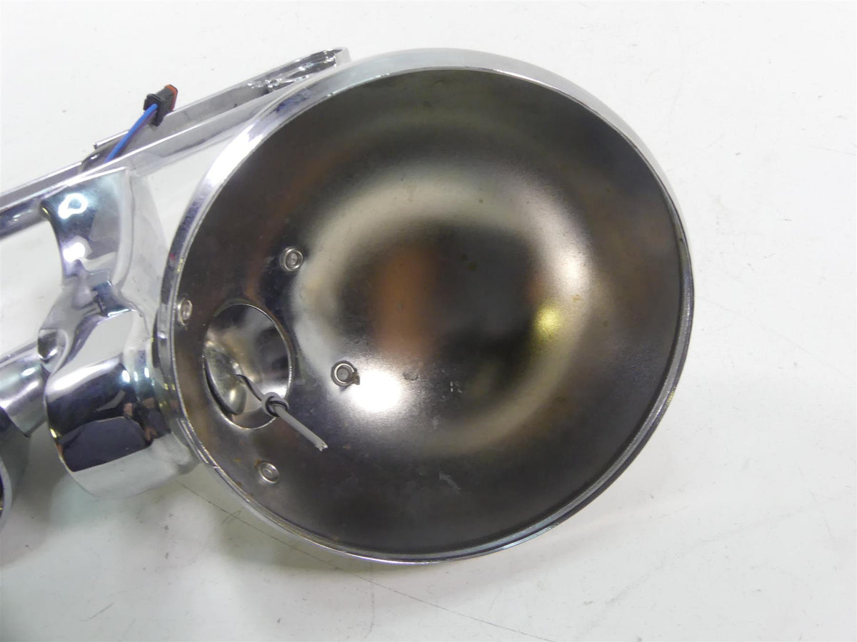 2017 Harley Touring FLHTKL Electra Glide Front Left Spotlight Bucket 67800089 {{ shop.shopifyCountryName }} - Mototech271