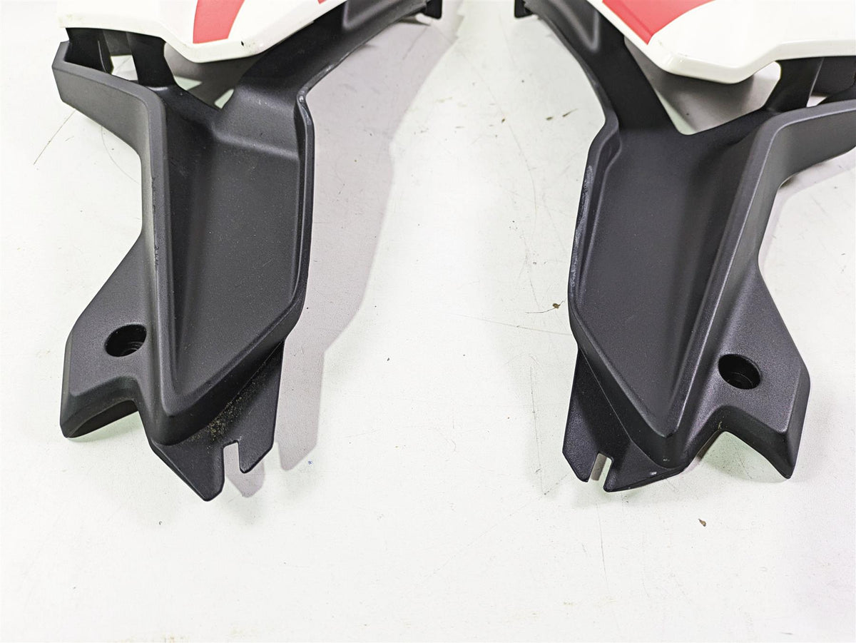 2023 BMW G310R K03 Radiator Grille Side Cover Fairings 46639480258 46639480257 {{ shop.shopifyCountryName }} - Mototech271