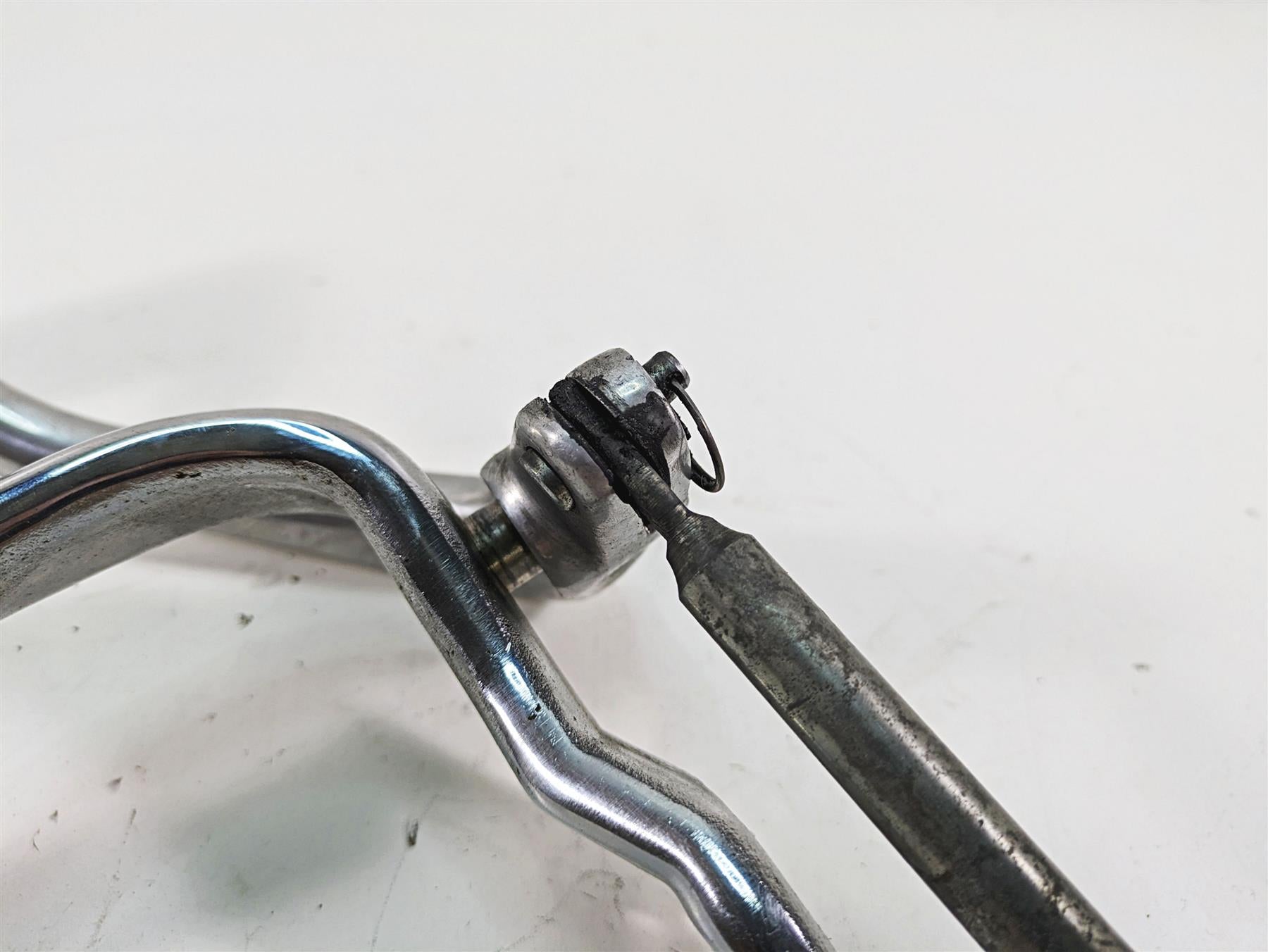 2005 Harley Dyna FXDL Low Rider Right Front Footpeg & Brake Ped Mid Set 50649-90 {{ shop.shopifyCountryName }} - Mototech271
