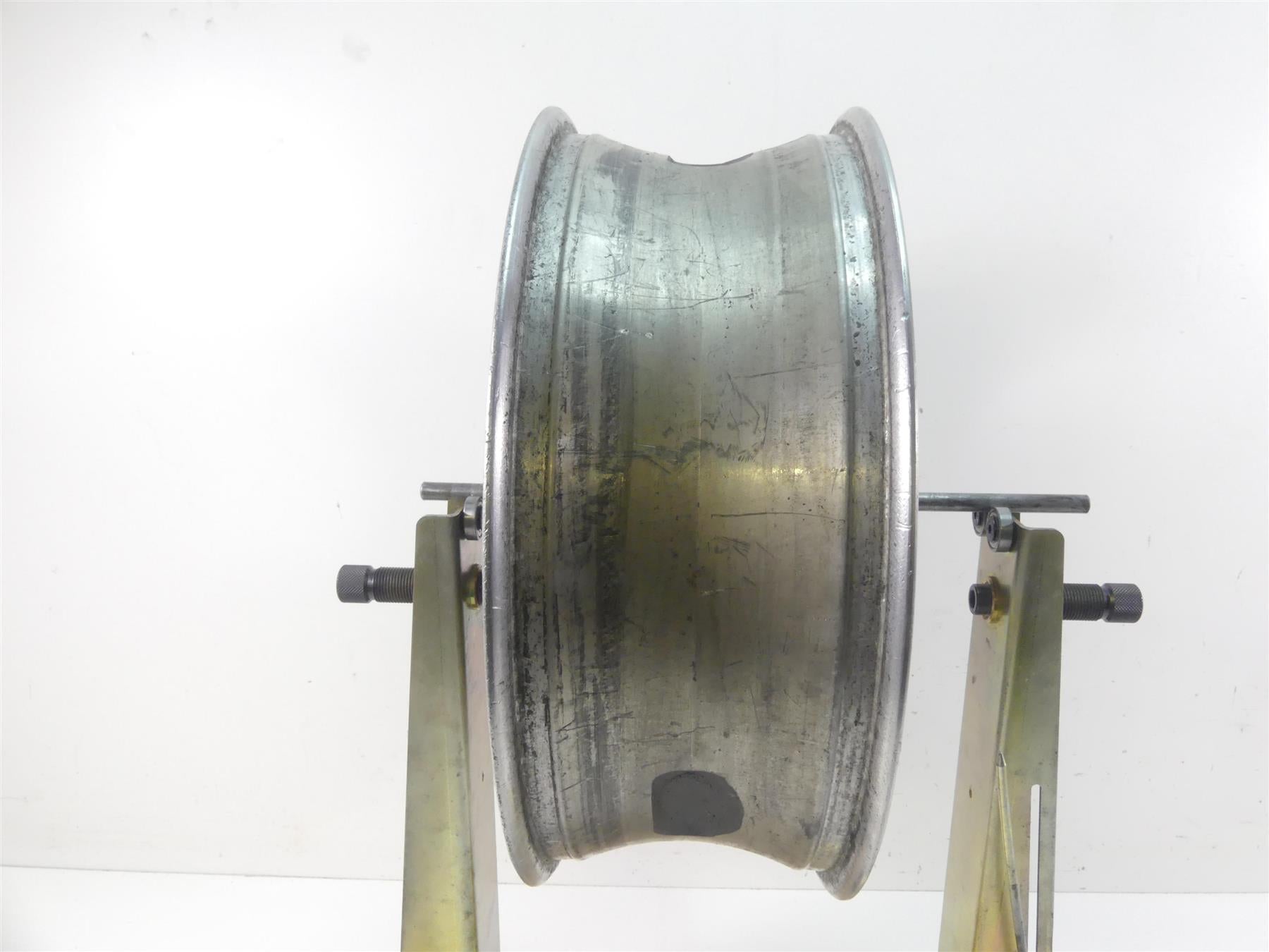 2004 Yamaha XV1700 Road Star Warrior Rear 17x6 Wheel Rim -Read 5PX-25338-02-7B {{ shop.shopifyCountryName }} - Mototech271