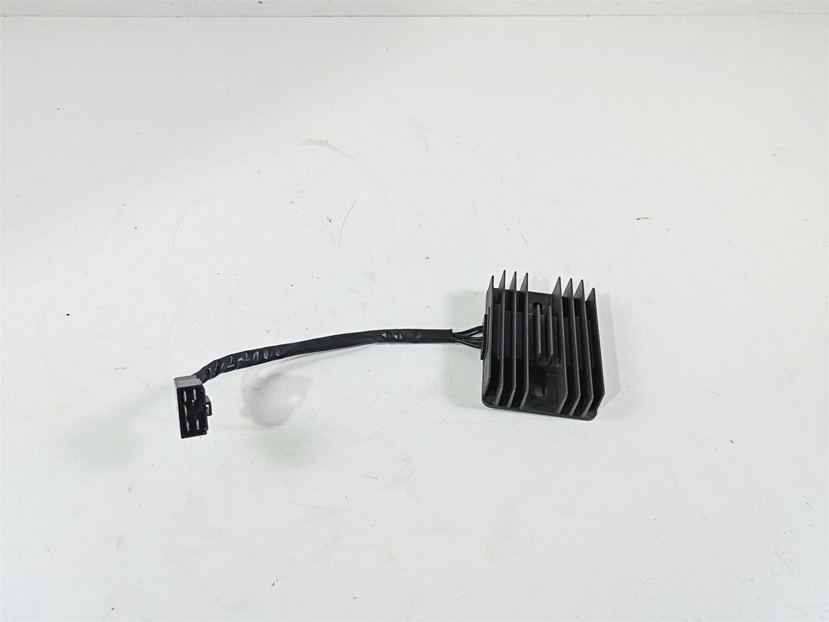 2013 Triumph Bonneville Rectifier Voltage Regulator SH811CB T1300888 {{ shop.shopifyCountryName }} - Mototech271