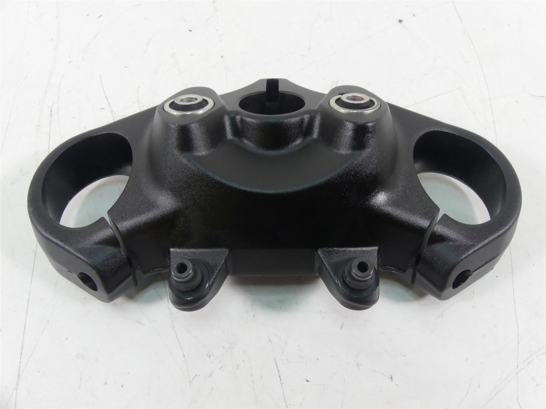 2015 Ducati Diavel Carbon Red Upper Triple Tree Steering Clamp 58 34110761B {{ shop.shopifyCountryName }} - Mototech271