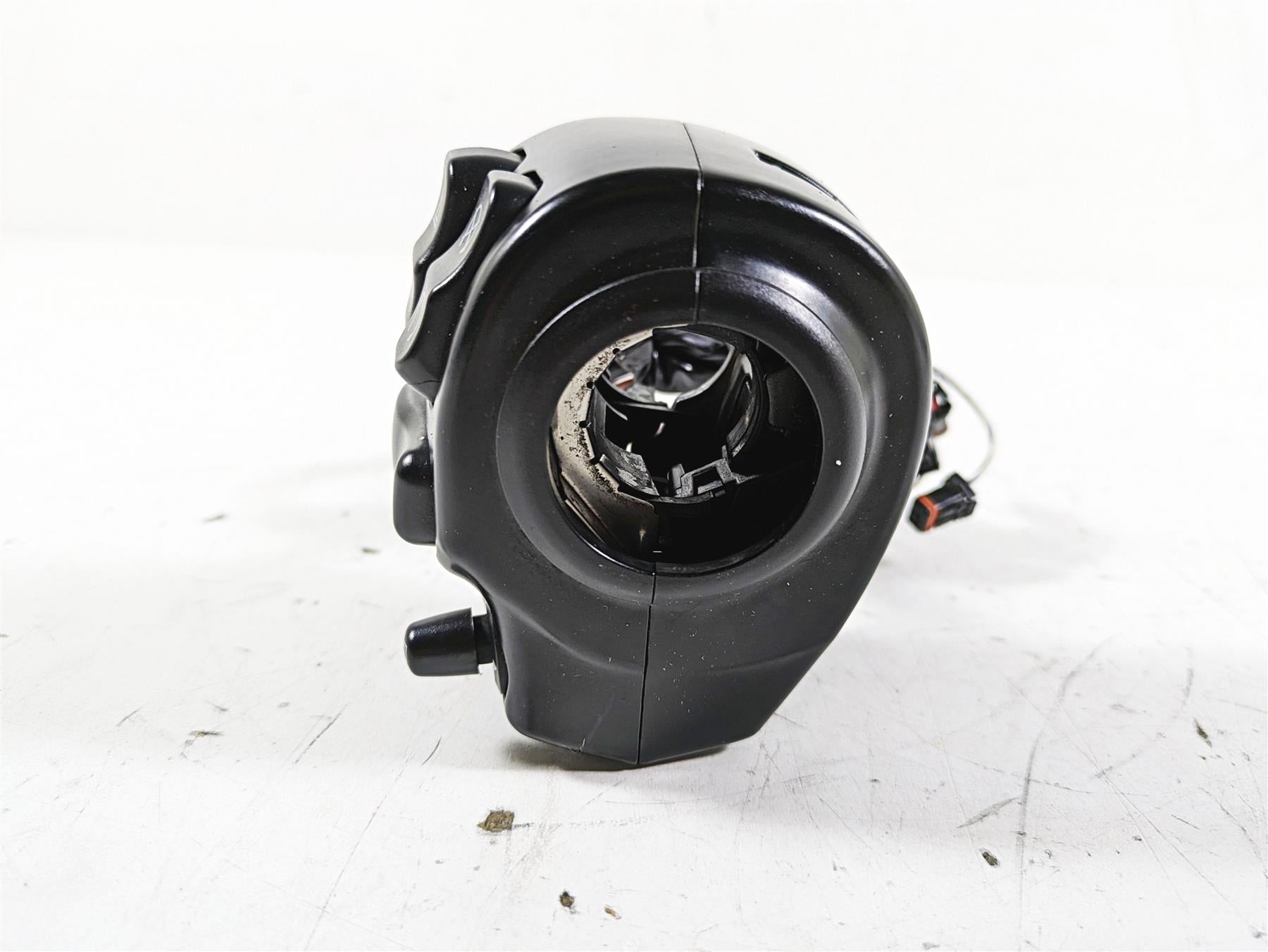 2015 Harley Touring FLHXS Street Glide Right Hand Start Control Switch 71500129C {{ shop.shopifyCountryName }} - Mototech271